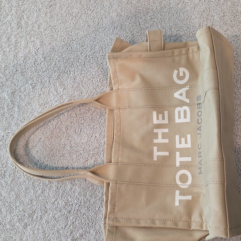 Marc Jacobs Tan Tote Bag
